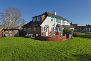 Holymoor Road Holymoorside
